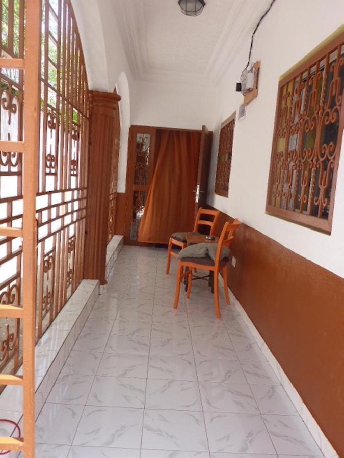 Bed and Breakfast The Compound Bijilo Exteriér fotografie